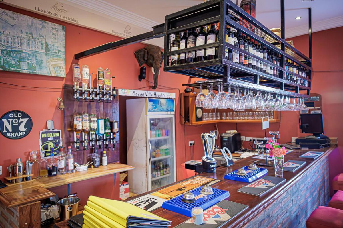 海洋别墅高地酒店 Brufut 外观 照片